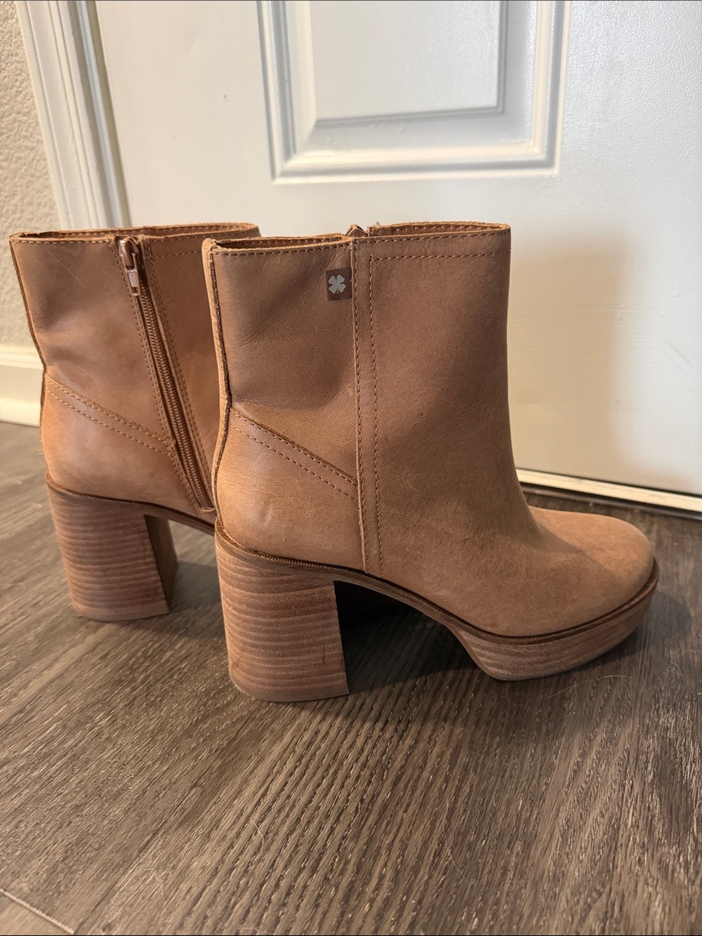 Lucky Brand Tan Leather Platform Ankle Boots - Picture 3 of 4